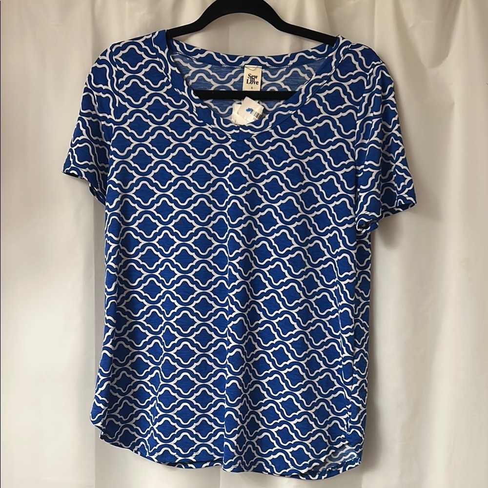 New Sew In Love Blue and White Geometric Short Sleeve Tee‎